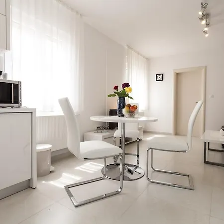 Rafael Apartmán