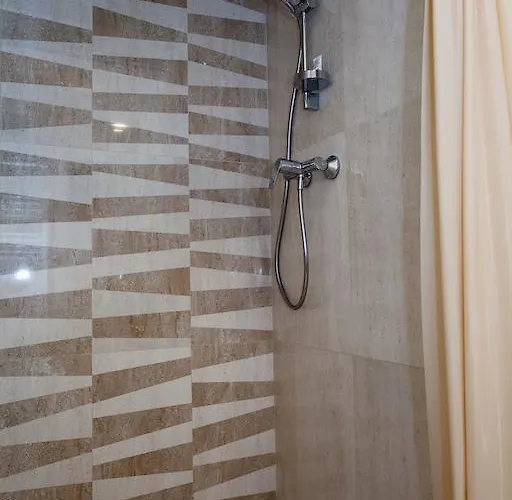 アパート Rafael ザダル